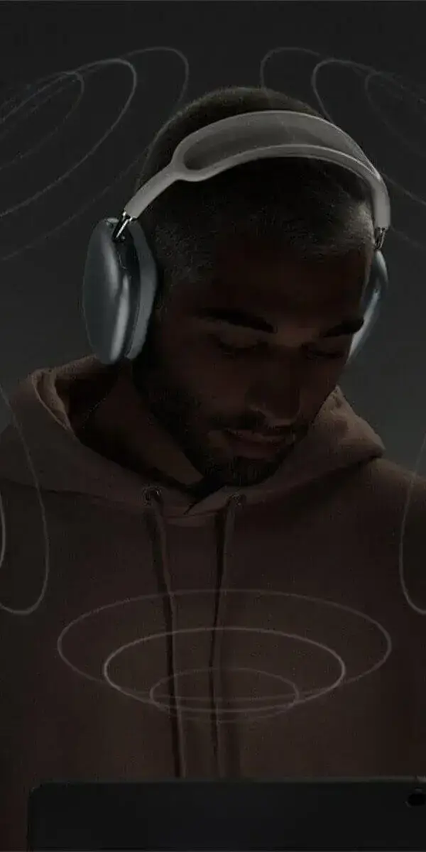 guy wearing silver airpods